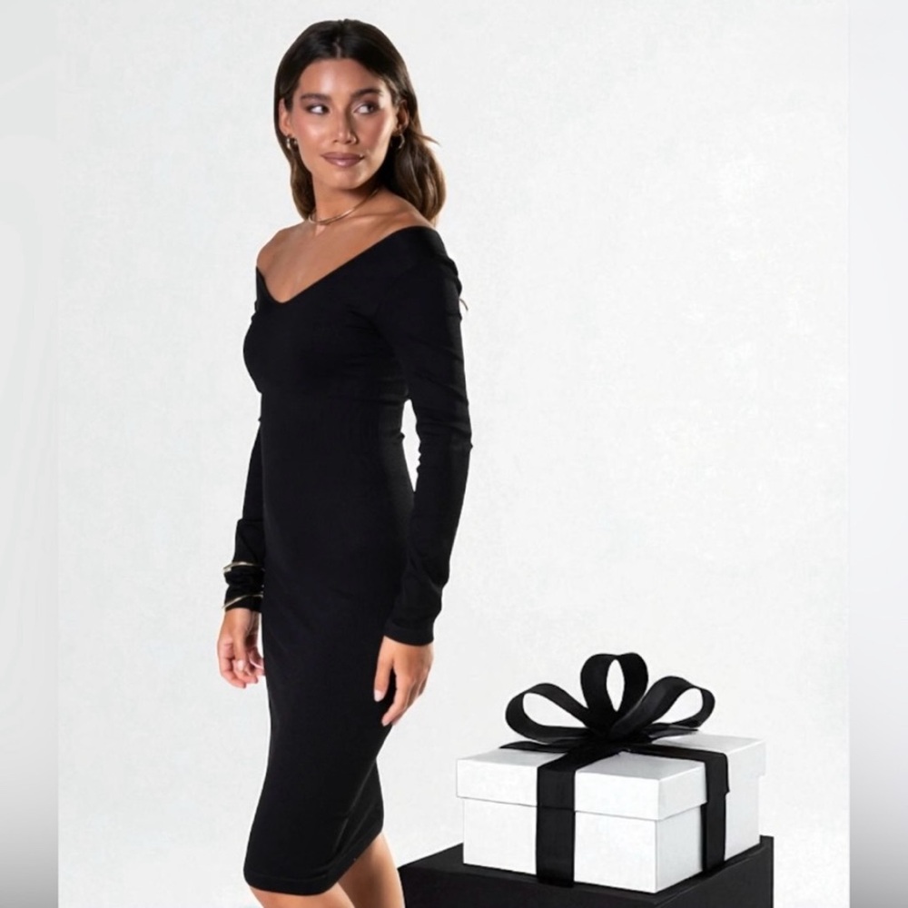 Madden NYC-Performance Shapeware
NWT Dress/Semi Sheen Matted
Finish. (L)🌹✨